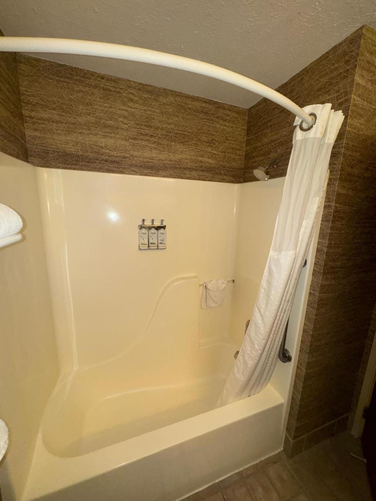 Готель Wyndham Garden Anchorage Airport Екстер'єр фото