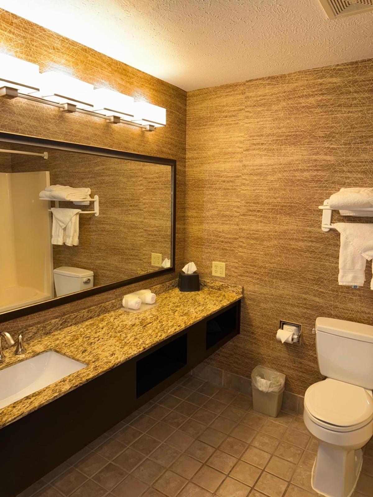 Готель Wyndham Garden Anchorage Airport Екстер'єр фото