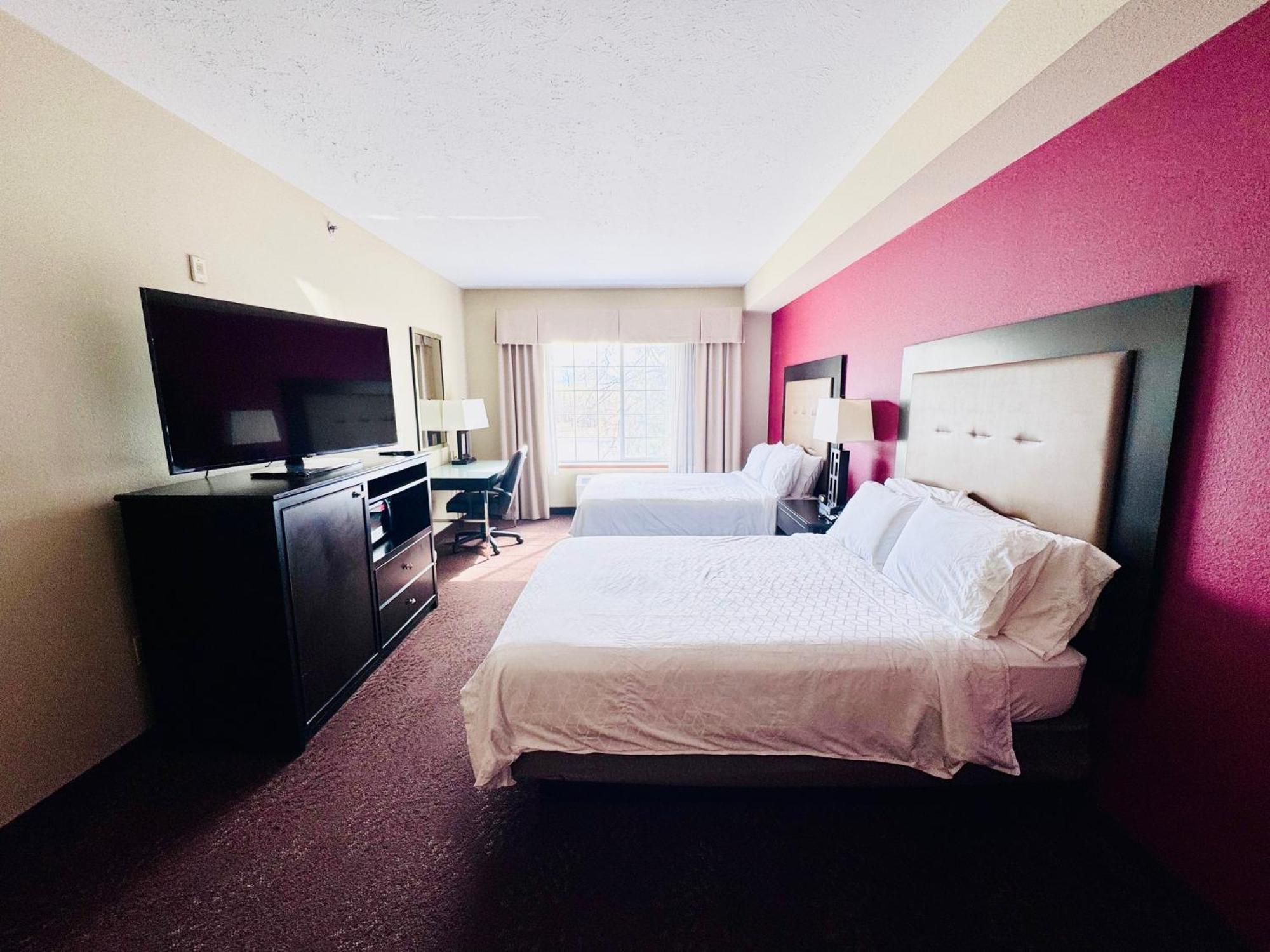 Готель Wyndham Garden Anchorage Airport Екстер'єр фото